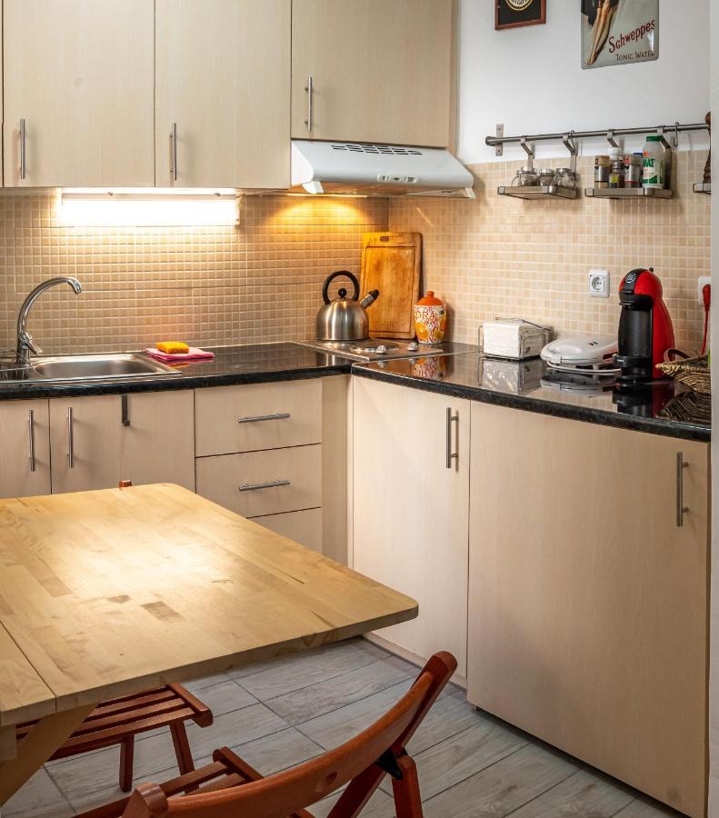Great 35 Sq M Studio On 1St Floor In Bohemian Psyri In Athens' Historic Center-In Vivo Apartments Kültér fotó